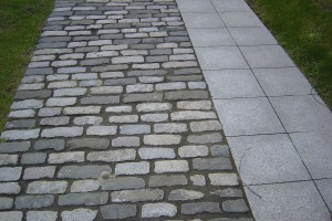 Antique Granite Cobblestone with Granite paving (5)